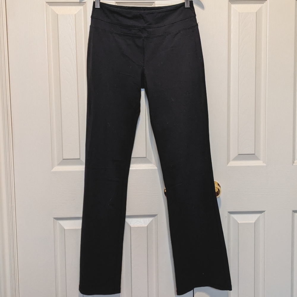 Roots yoga pants